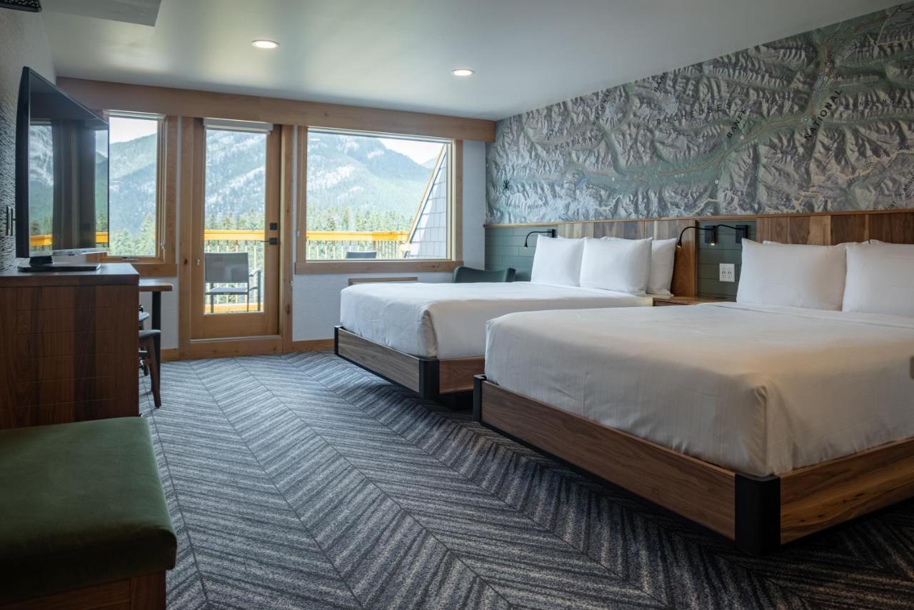 Hotel Canoe And Suites Банфф Екстер'єр фото