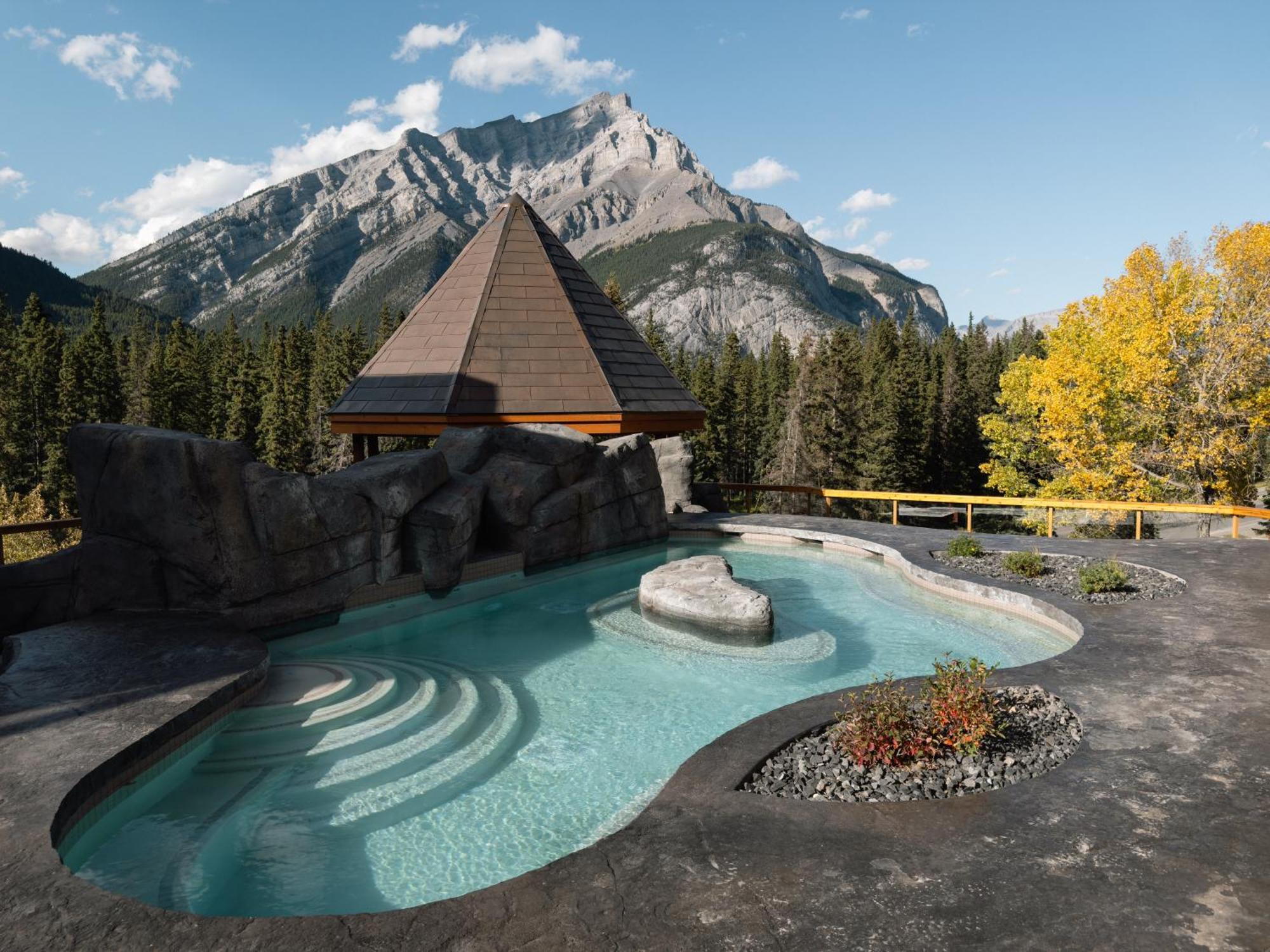 Hotel Canoe And Suites Банфф Екстер'єр фото